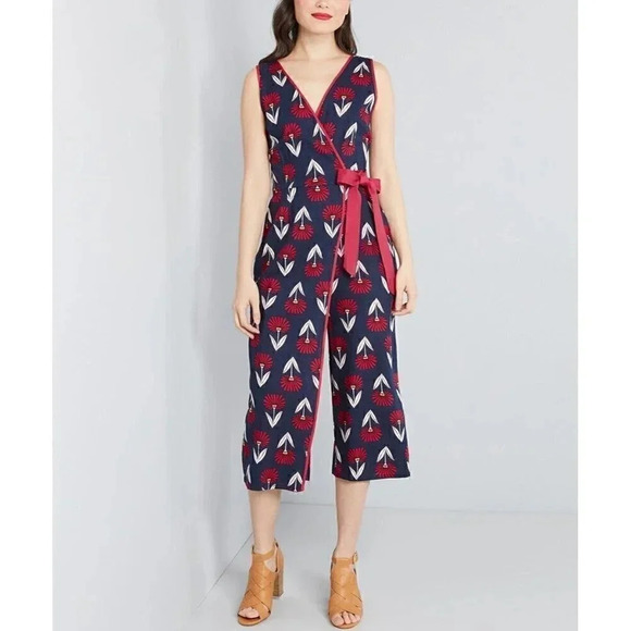 ModCloth Size S Navy Sleeveless Floral Tie Waist Wrap Crop Jumpsuit - Picture 1 of 6
